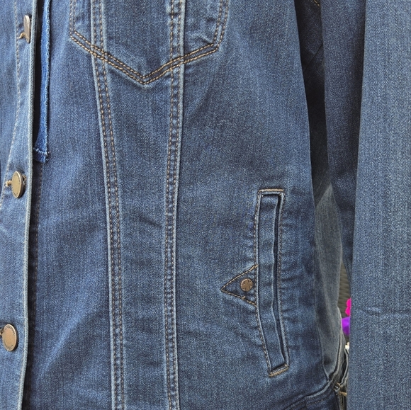 Liverpool Los Angeles Hooded Denim Jacket - Picture 12 of 16